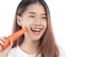 ใช้เซรั่มลดริ้วรอยทุกวัน ก็ช่วยลดริ้วรอย ความหมองคล้ำ เผยผิวหน้าเนียนใสจนใคร ๆ ก็ต้องทัก