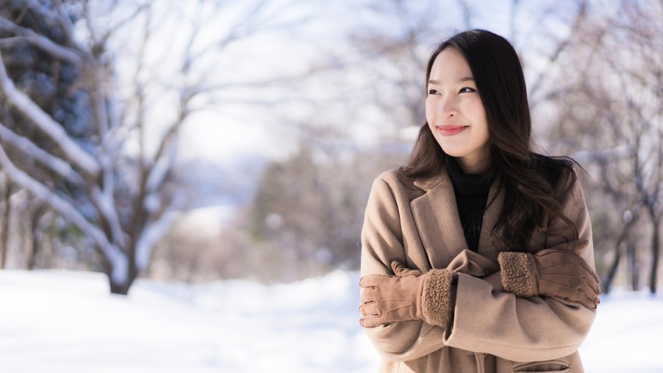 ฝนตก แดดออก ไม่ต้องกังวลกับใบหน้าเพียงแค่เลือกใช้ครีมหน้าขาวใส ที่มีสารบำรุงผิวหน้าอย่างล้ำลึก 