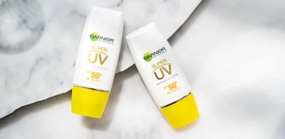 ครีมกันแดด การ์นิเย่ ไลท์คอมพลีท ซุปเปอร์ ยูวี เอสพีเอฟ 50+