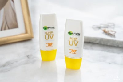 การ์นิเย่ ซุปเปอร์ ยูวี เอสพีเอฟ 50+ ครีมกันแดด ผสานวิตามินซี