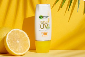 ครีมกันแดด SPF50+ ช่วยลดเลือนพร้อมป้องกันการเกิดจุดด่างดำ