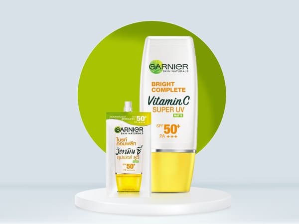 การ์นิเย่ ไบรท์ คอมพลีท ซุปเปอร์ ยูวี เอสพีเอฟ50+/พีเอ+++ สูตรแมทท์