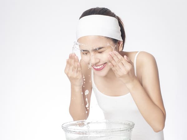 เคล็ดลับการล้างหน้าหลังใช้ครีมกันแดด