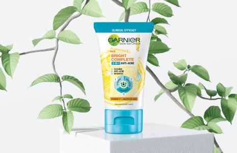 โฟมล้างหน้าการ์นิเย่ สูตรดูแลผิวที่มีปัญหาสิว