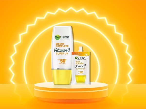 การ์นิเย่ ไบรท์ คอมพลีท ซุปเปอร์ ยูวี เอสพีเอฟ50+/พีเอ++++ สูตรสีแนทเชอรัล